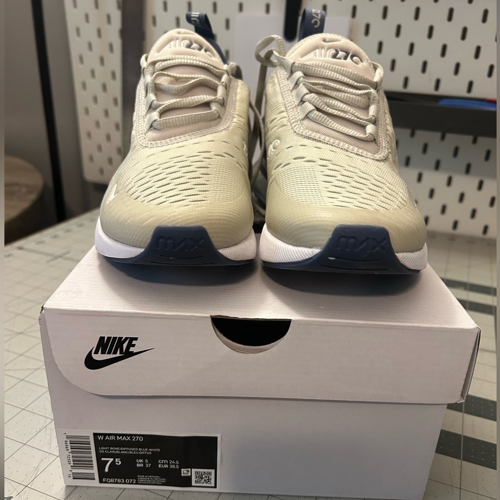 Nike Air Max 270 Beige and Blue Shoes- 7.5